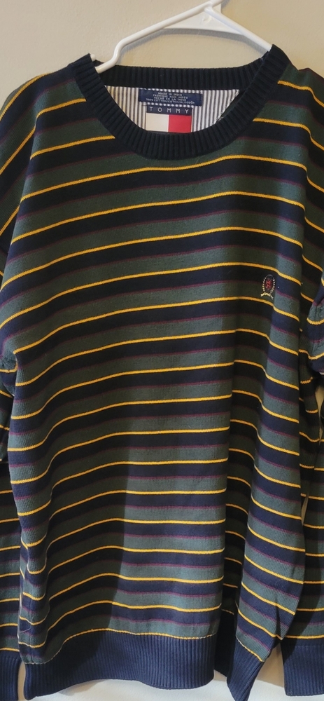 Tommy Hilfiger sweater